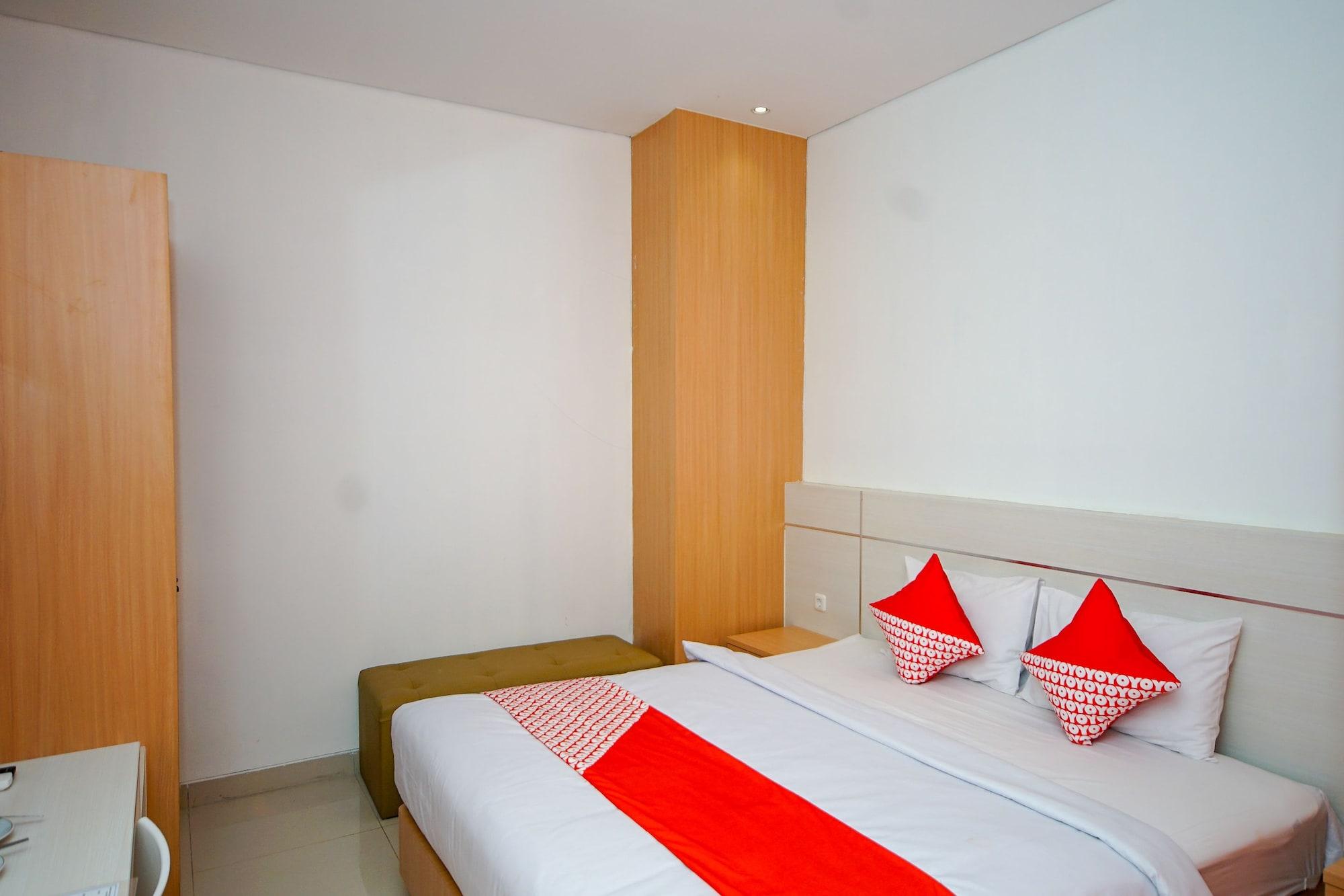 Oyo 344 Kr Hotel Palembang Exteriér fotografie