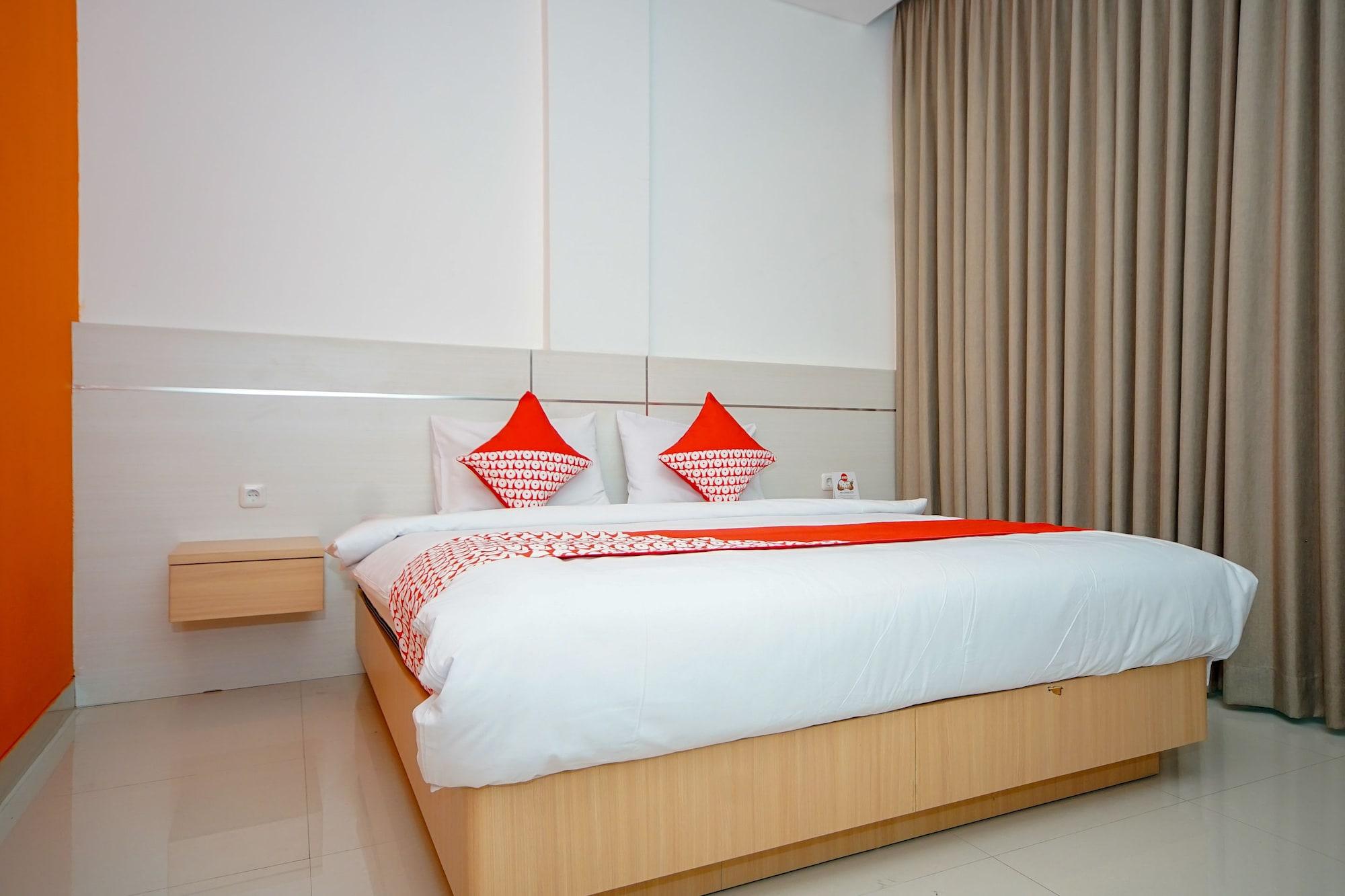 Oyo 344 Kr Hotel Palembang Exteriér fotografie