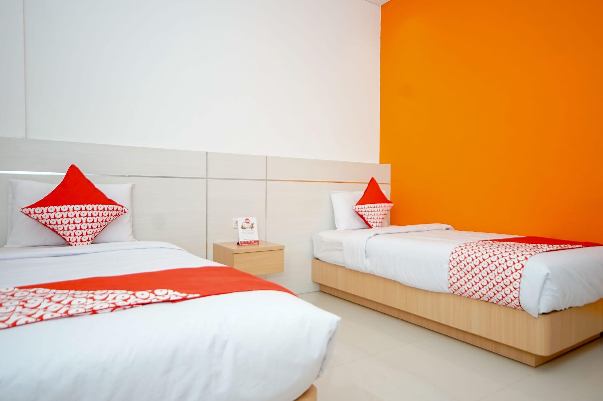 Oyo 344 Kr Hotel Palembang Exteriér fotografie