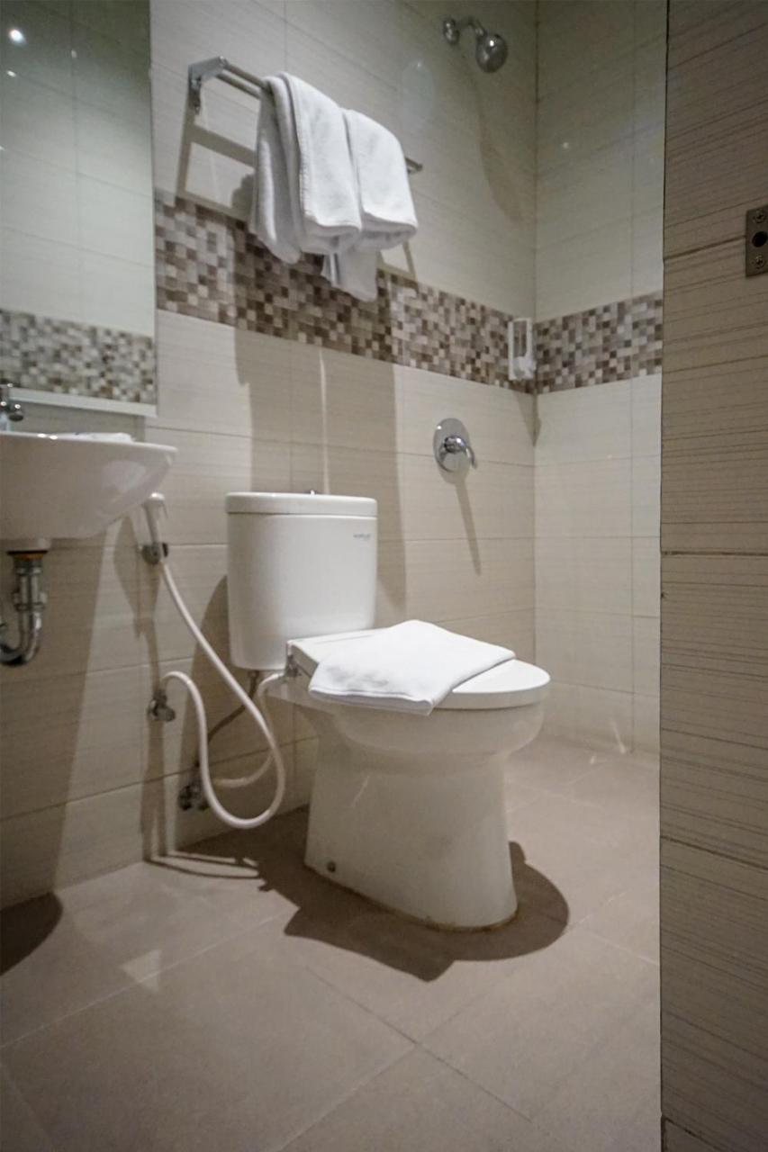 Oyo 344 Kr Hotel Palembang Exteriér fotografie